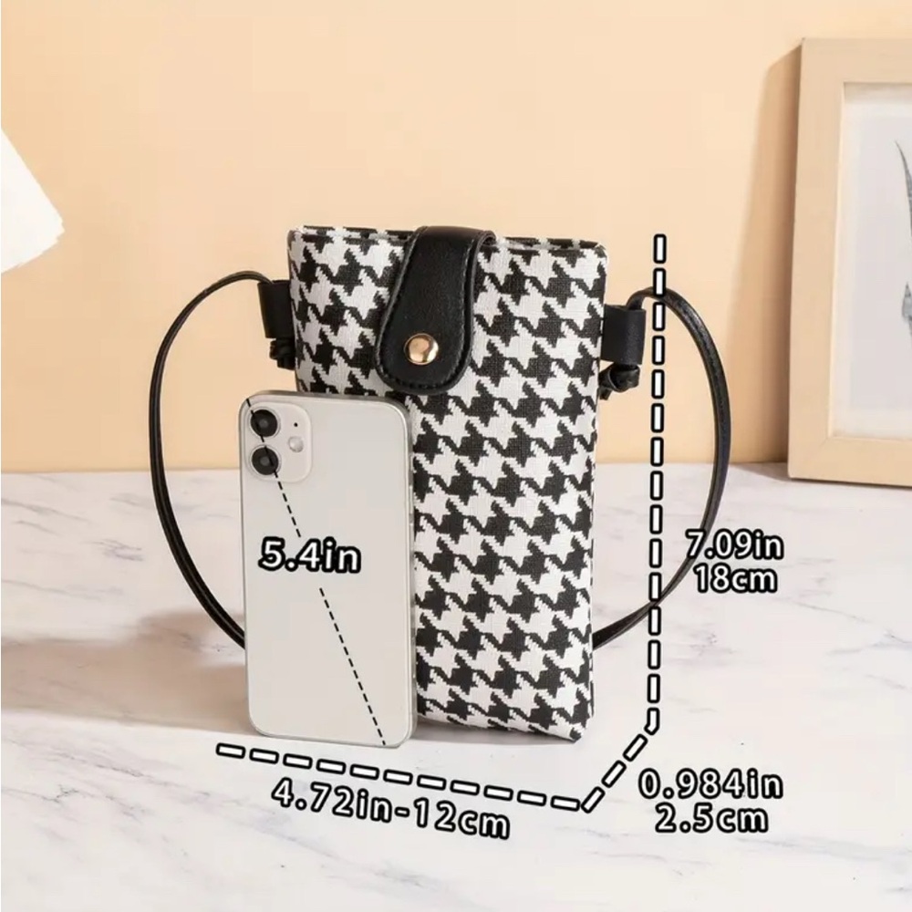 Stylish Black and White Houndstooth Women's mini bag - Picture 4 of 6